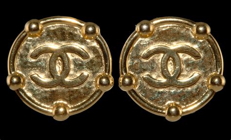 boucle d oreille chanel contrefacon|How to Spot Fake Chanel Jewelry .